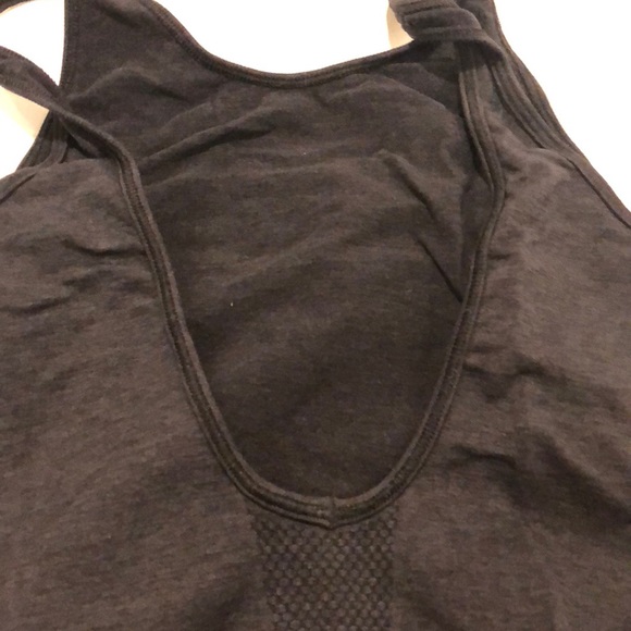 Tank - Picture 4 of 6